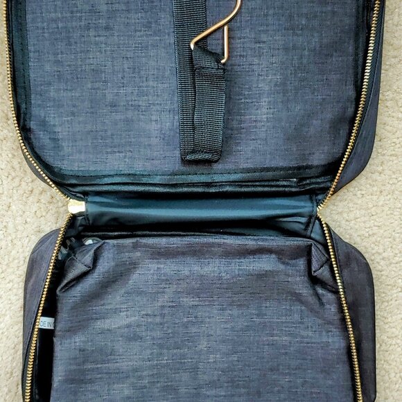 Jessica Moore Hanging Travel Cosmetic Case - NEW! - Picture 4 of 7